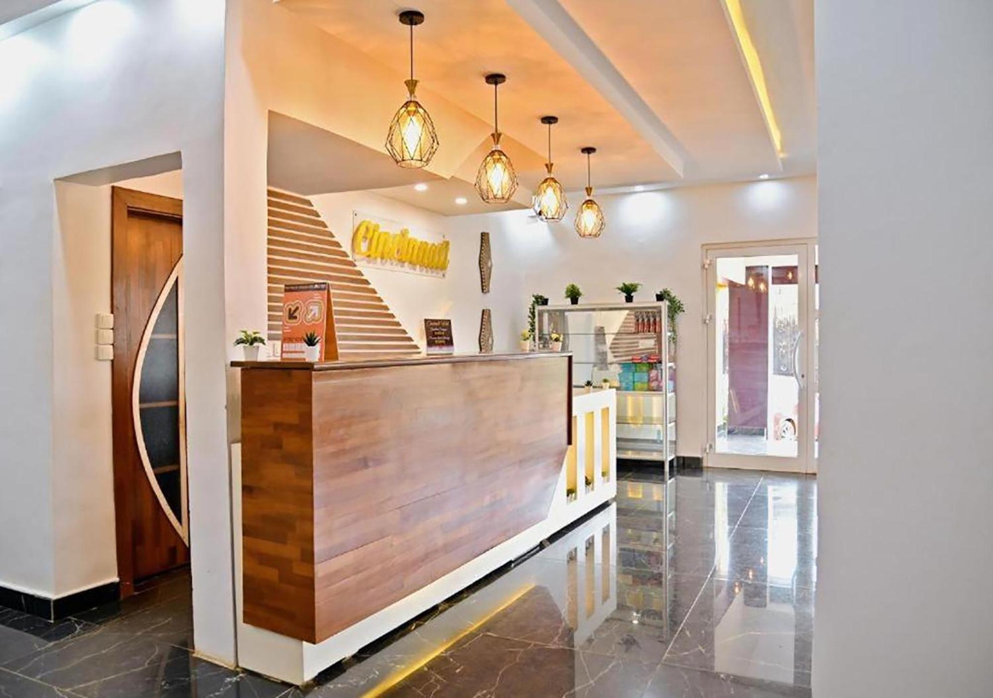 Cincinnati Hotel Yaoundé Buitenkant foto