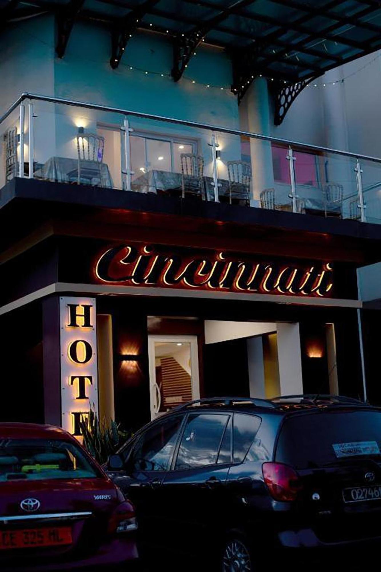 Cincinnati Hotel Yaoundé Buitenkant foto