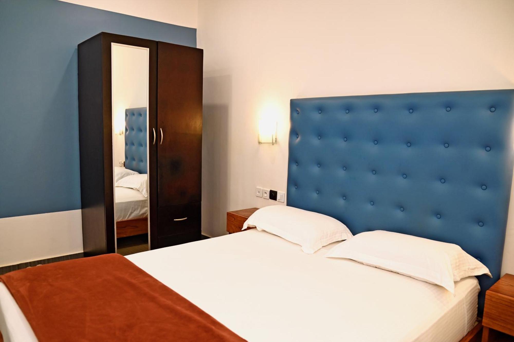 Cincinnati Hotel Yaoundé Buitenkant foto